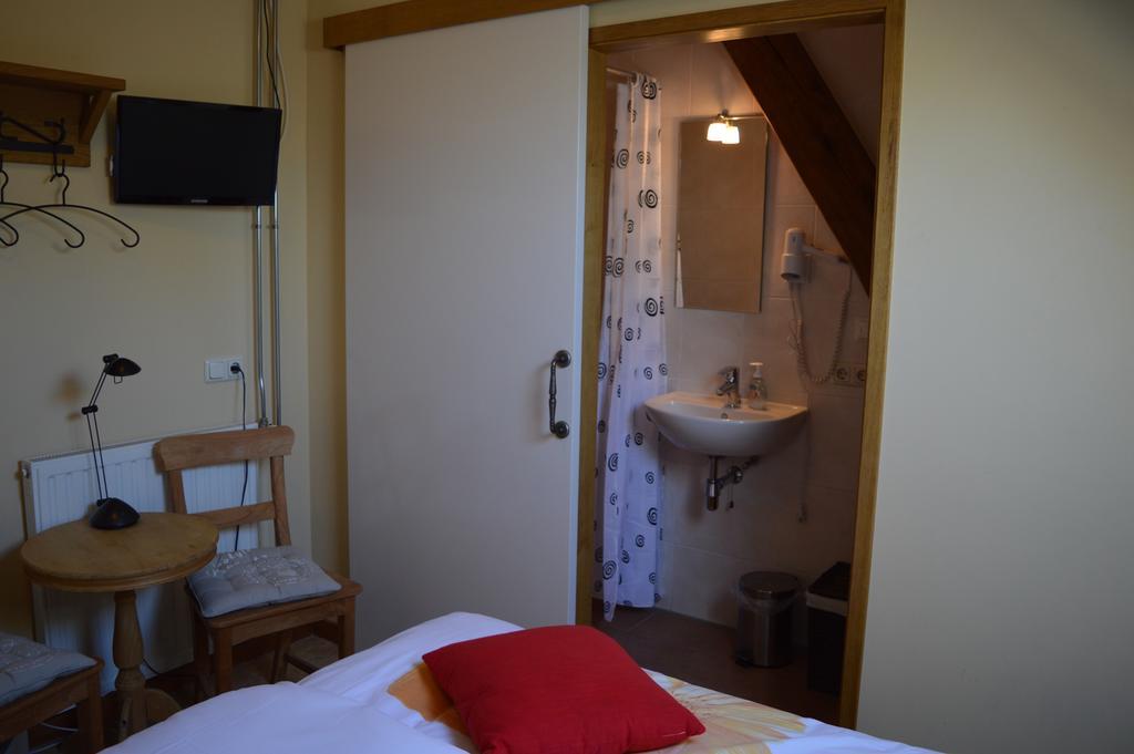 De Martiene Plats - Bed & Breakfast Merselo Номер фото